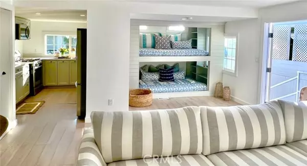 Newport Beach, CA 92660,265 Mayflower
