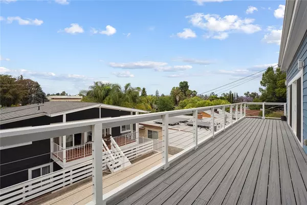 Woodland Hills, CA 91364,5256 Don Pio DR