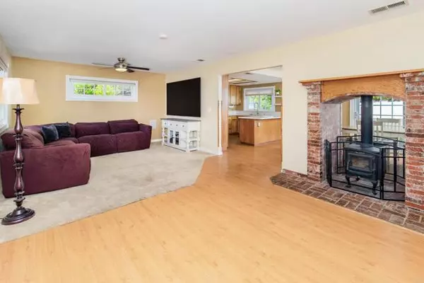 Ramona, CA 92065,24010 Del Amo Rd