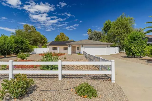 24010 Del Amo Rd, Ramona, CA 92065