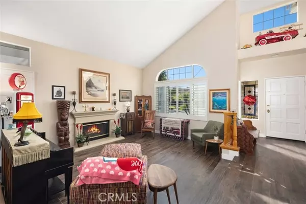 Lake Forest, CA 92679,19222 Red BLF