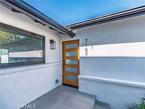 Winnetka, CA 91306,7107 Cozycroft