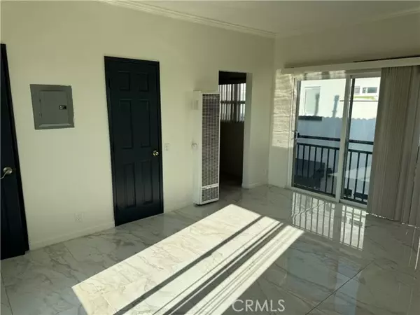 Long Beach, CA 90803,2230 E Ocean BLD 6