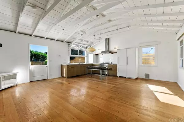 Encinitas, CA 92024,721 3rd ST