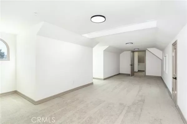 Canyon Country, CA 91390,30903 Carmen