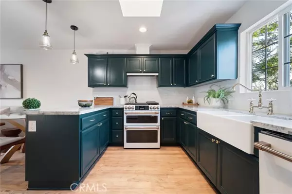 Los Angeles, CA 90026,1637 Alvarado ST