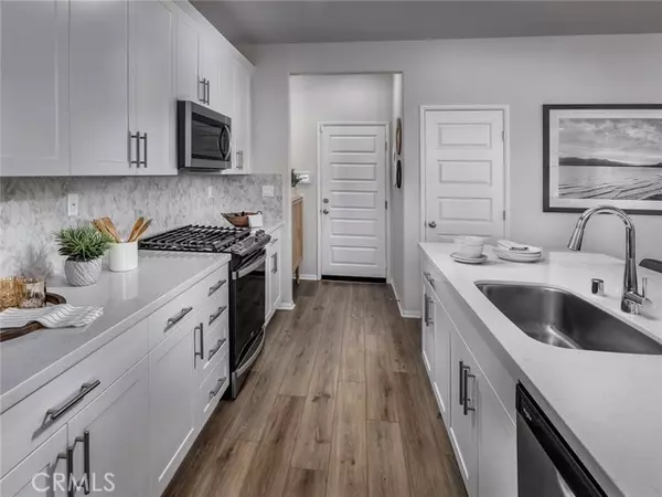 Redlands, CA 92374,2051 Meyer LN