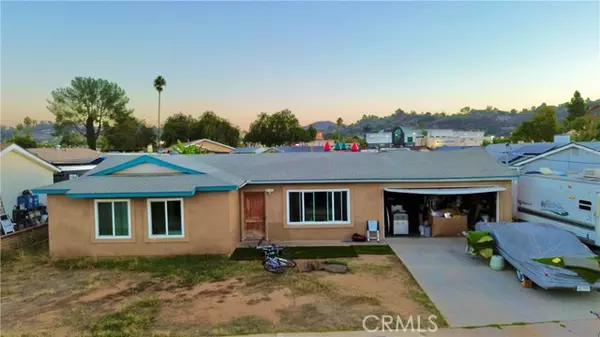 1417 Sunnyland, El Cajon, CA 92019