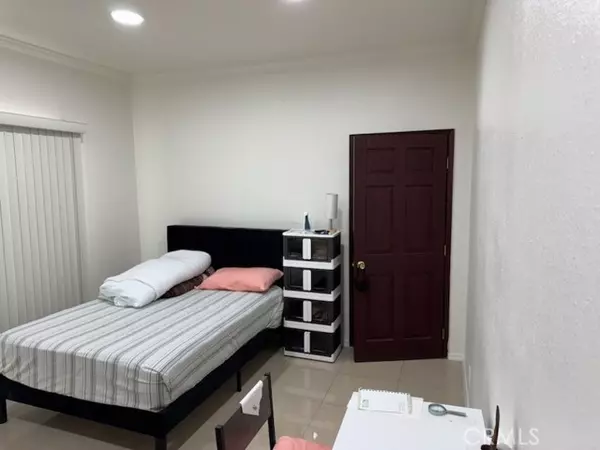 Long Beach, CA 90803,2230 E Ocean BLD 16