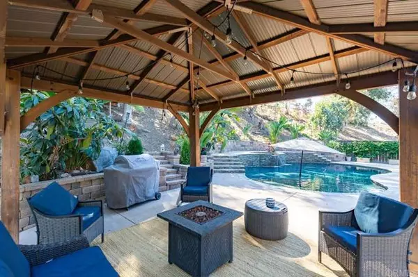 Santee, CA 92071,11061 Crystal Springs Rd