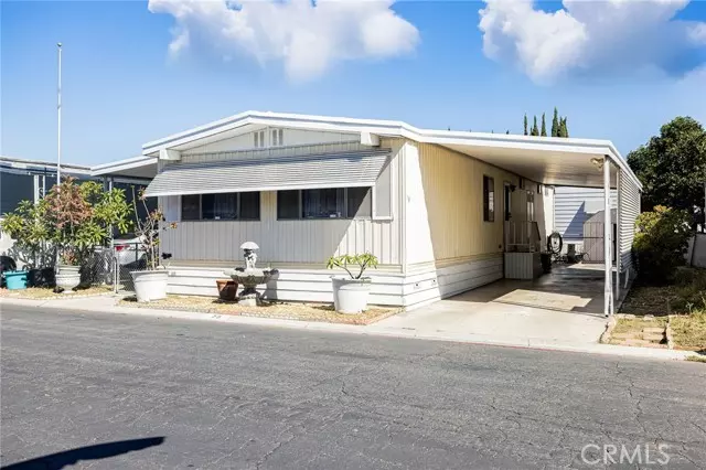 Orange, CA 92868,300 N Rampart 79