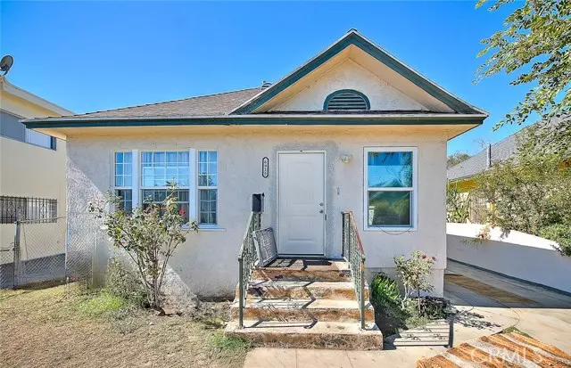 Lake Los Angeles, CA 90044,6915 Bonsallo