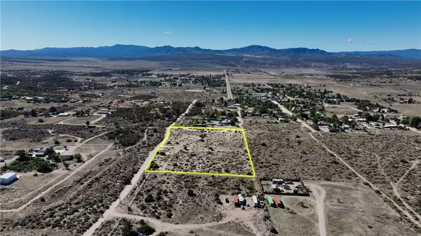 Anza, CA 92539,3 Lanik Ln