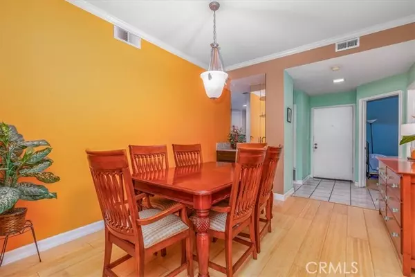 Long Beach, CA 90807,3913 N Virginia RD 203