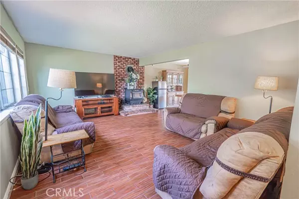 Saugus, CA 91350,22500 Festividad