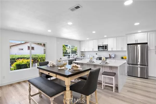 Mission Viejo, CA 92692,23902 VIA LUGONES