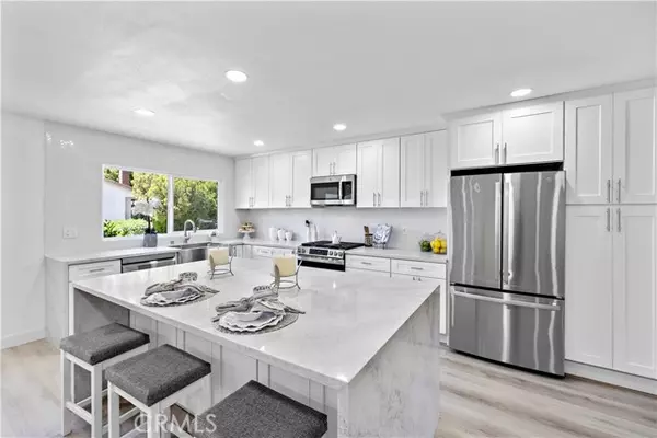 Mission Viejo, CA 92692,23902 VIA LUGONES