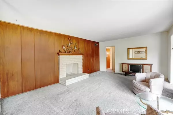 Sun Valley, CA 91352,8907 Helen AVE