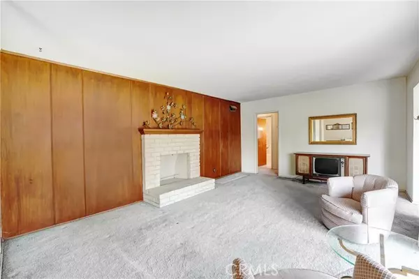 Sun Valley, CA 91352,8907 Helen AVE