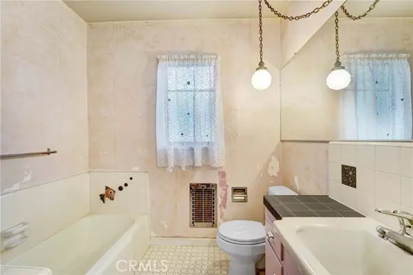 Sun Valley, CA 91352,8907 Helen AVE