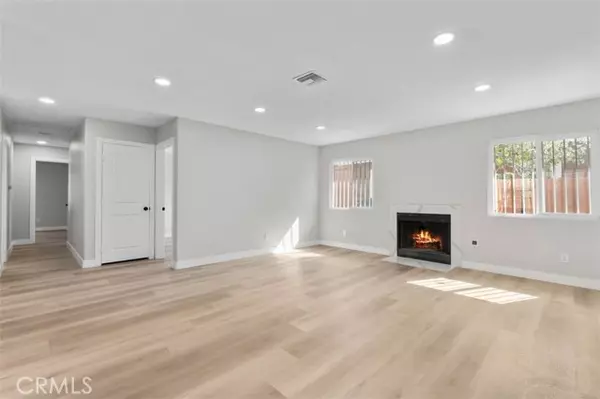 San Bernardino, CA 92410,977 N G