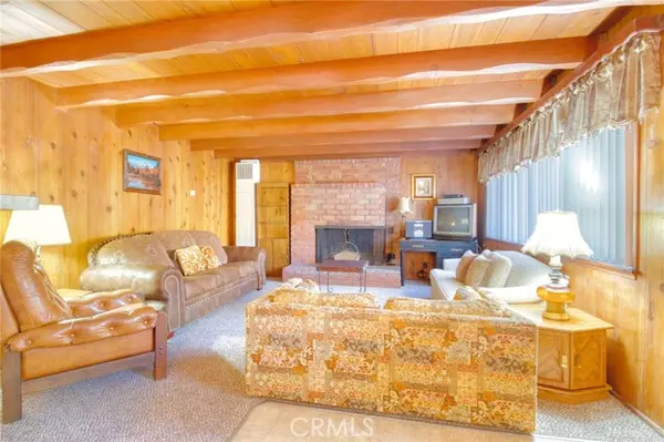 Wrightwood, CA 92397,1215 Lark