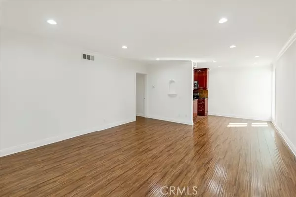 North Hollywood, CA 91606,6160 Whitsett AVE 6