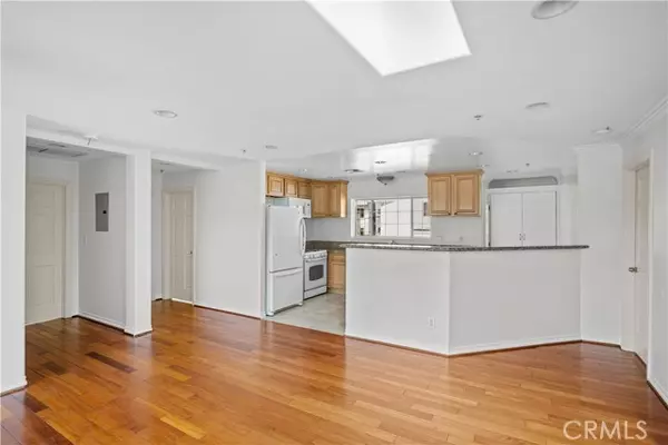 Burbank, CA 91501,617 E Tujunga AVE 201