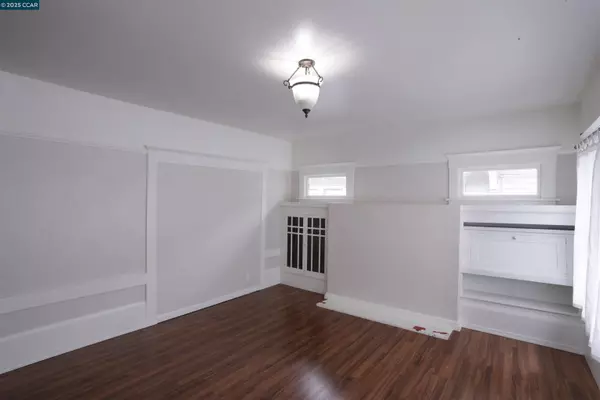 Berkeley, CA 94703,1538 Ashby