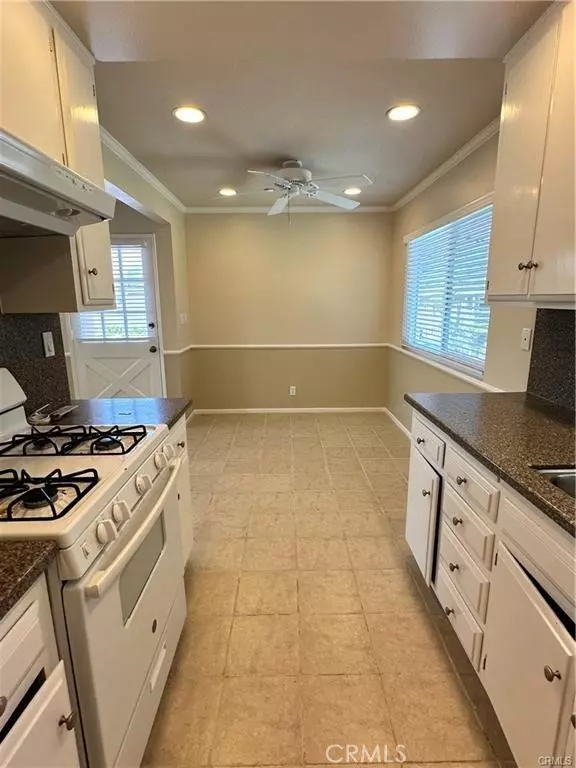 Costa Mesa, CA 92627,372 20th ST C