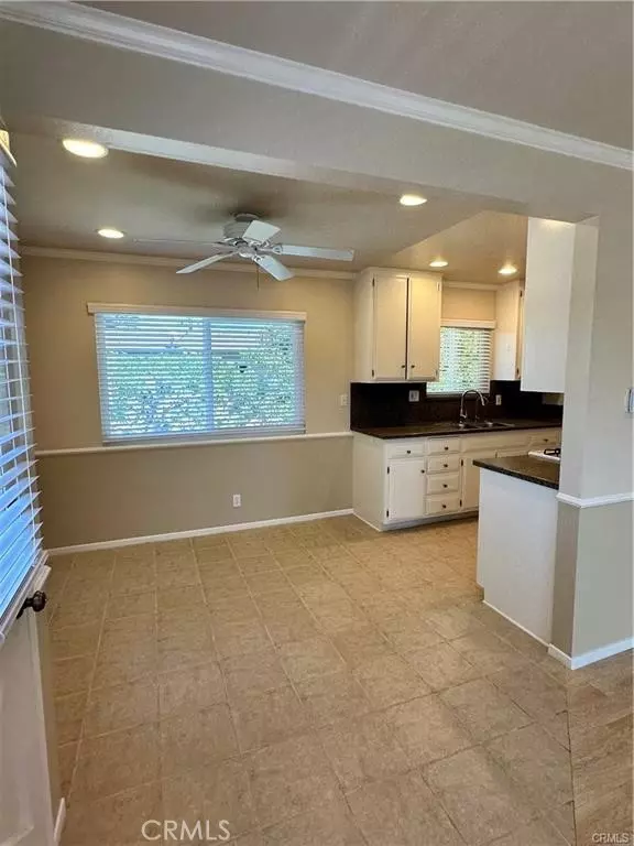 Costa Mesa, CA 92627,372 20th ST C