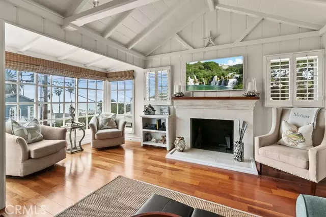 Laguna Beach, CA 92651,31922 Virginia WAY