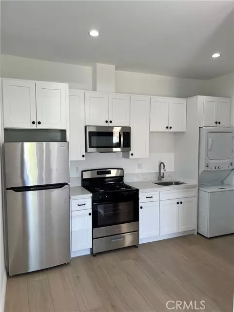 Sylmar, CA 91342,14317 Herron