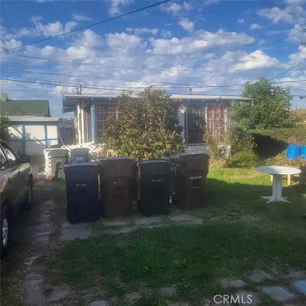 Los Angeles, CA 90044,1209 W 90th ST