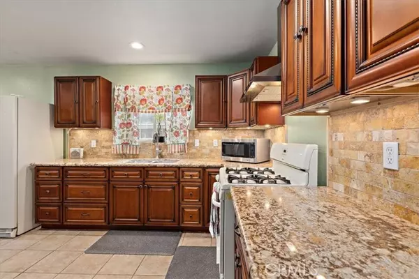 Banning, CA 92220,2914 W Wilson