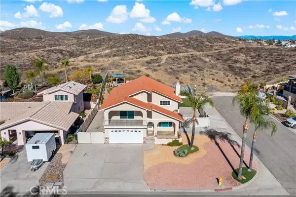 Canyon Lake, CA 92587,30267 Longhorn