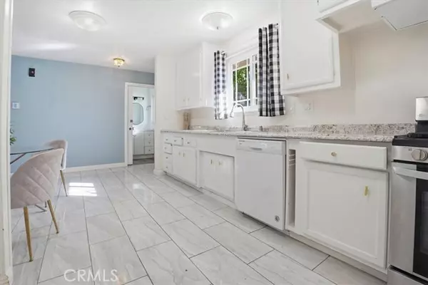 Simi Valley, CA 93065,1573 Casarin AVE