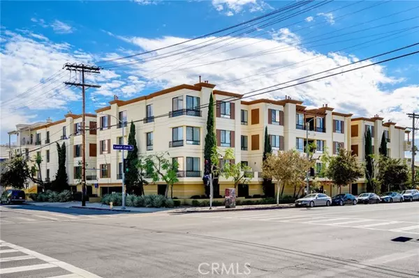 6938 Laurel Canyon 101, North Hollywood, CA 91605