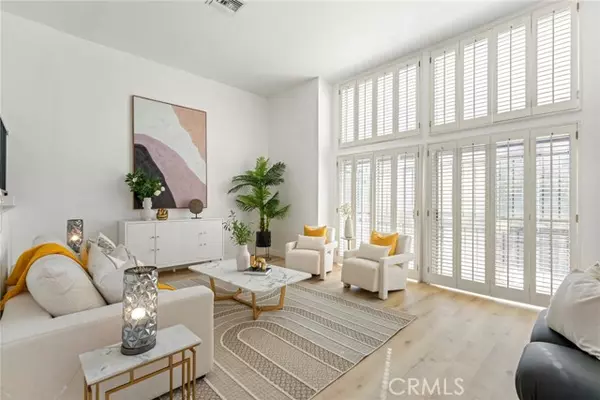 925 W College, Los Angeles, CA 90012