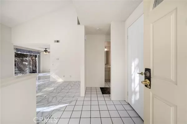 Lake Forest, CA 92630,26426 Fox Glen 14