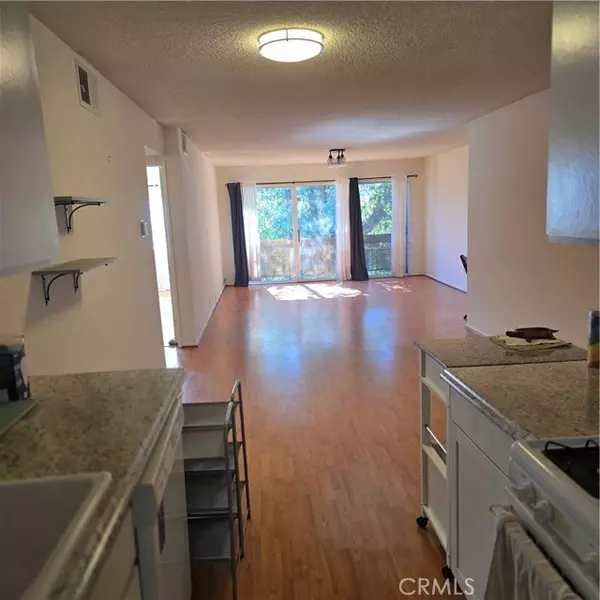 Studio City, CA 91604,12157 Moorpark ST 206