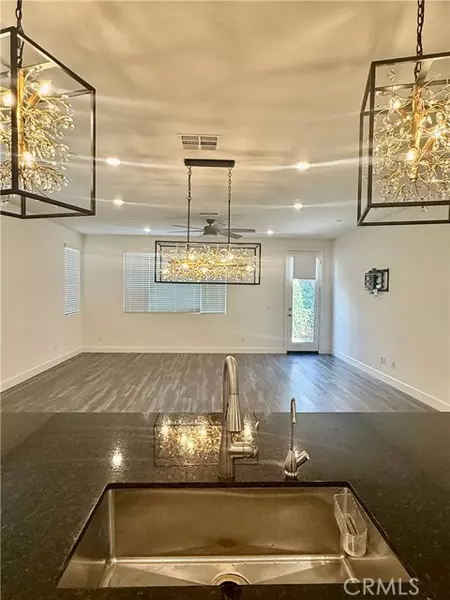 16738 Stags Leap LN, Fontana, CA 92336