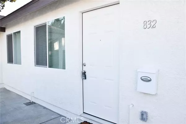 Orange, CA 92866,832 E La Veta