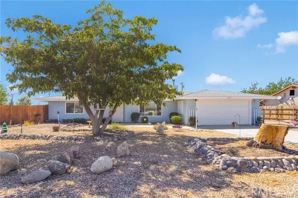 Apple Valley, CA 92307,15192 Osage RD