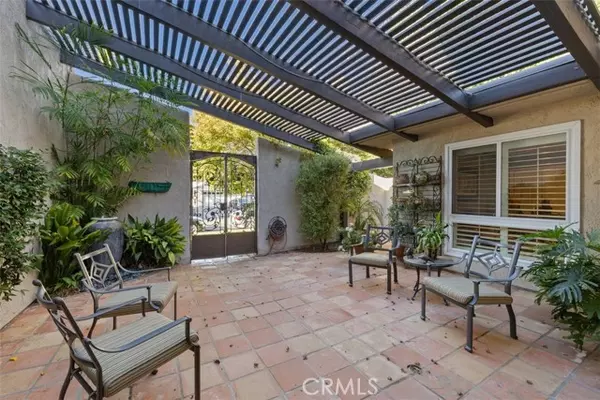 Calabasas, CA 91302,22612 Paul Revere