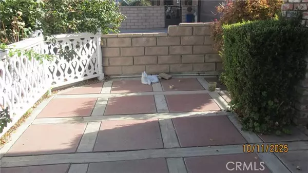 Victorville, CA 92395,13700 White Sail