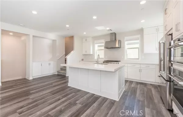 Irvine, CA 92618,356 Chorus