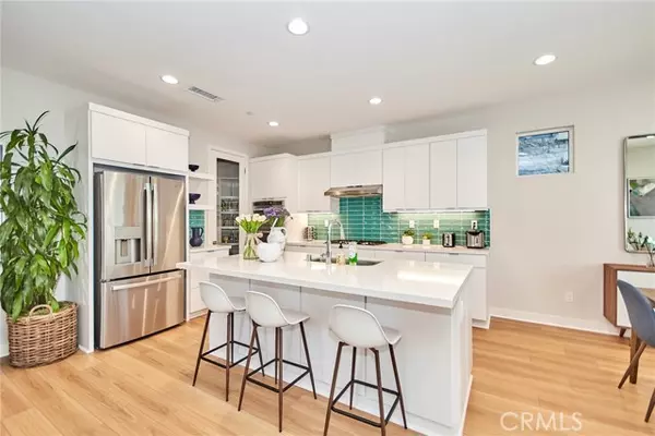 Irvine, CA 92618,138 Biome