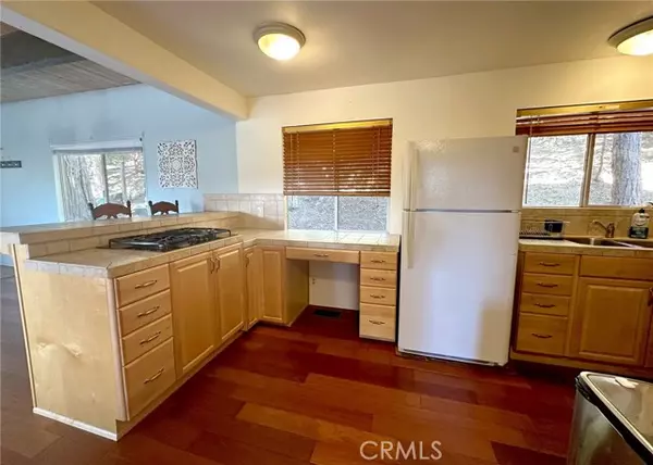 Lake Arrowhead, CA 92352,27300 Bernina