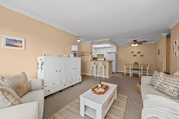 Oceanside, CA 92054,432 Edgehill LN 134